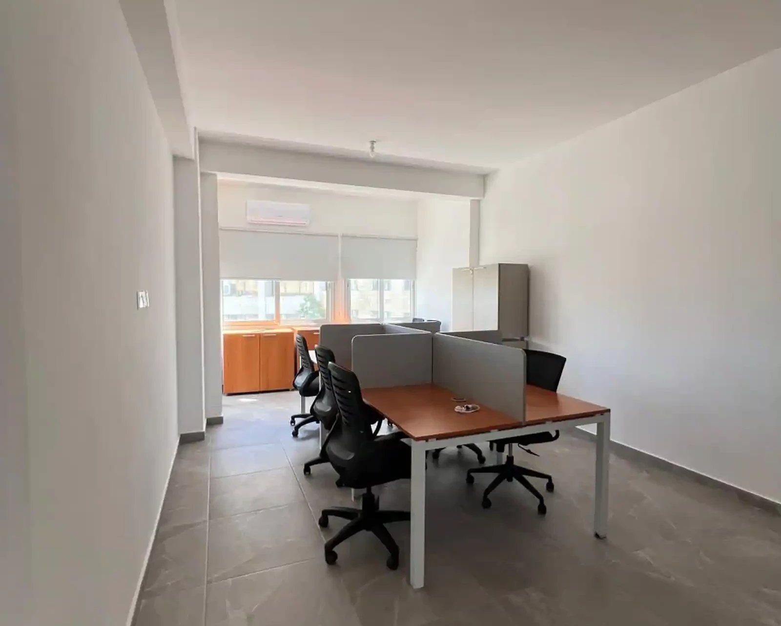 90sqm office in prime nicosia location €900, image 1