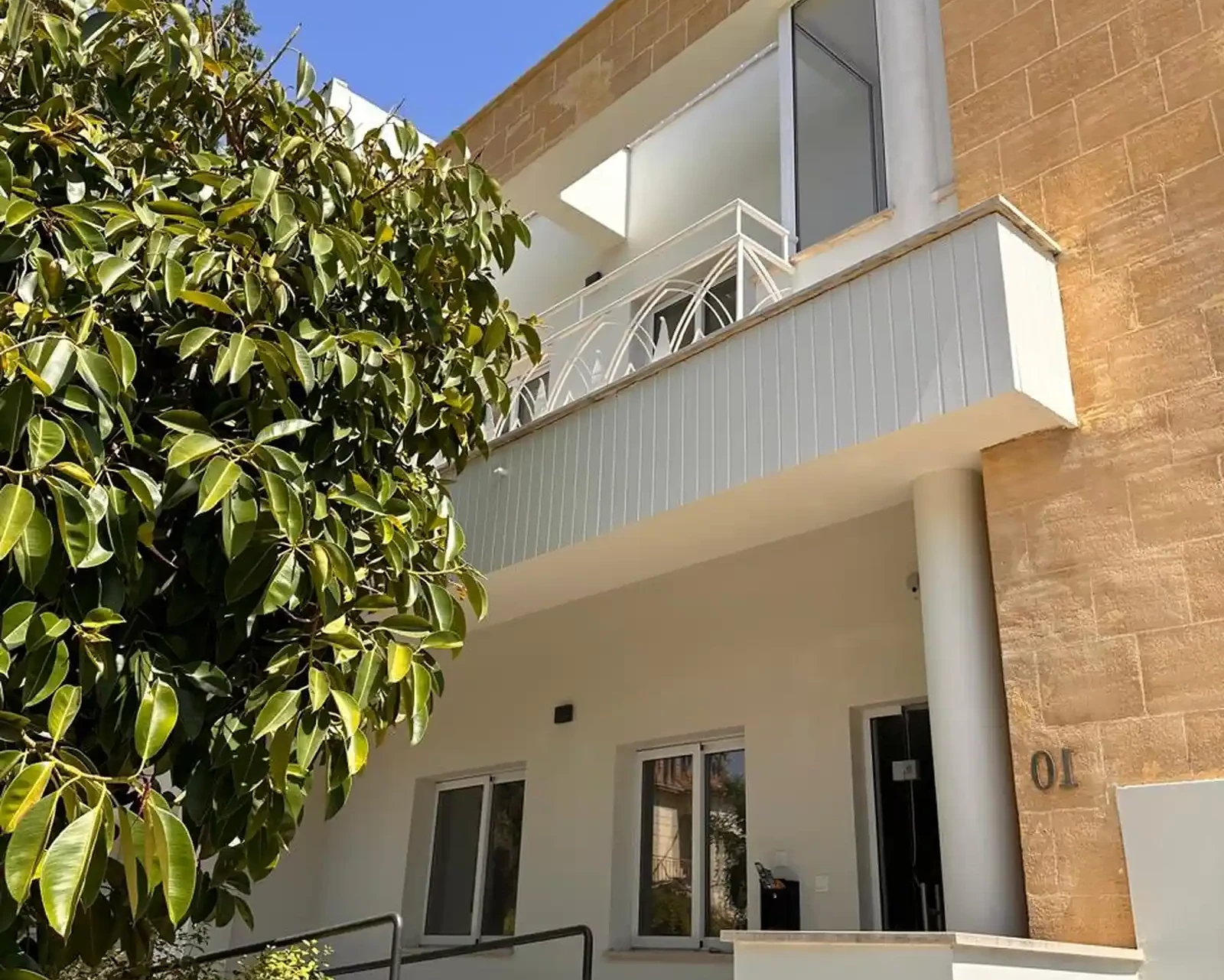 Restored office building available in the prestigious ayios andreas are €10.000, image 1