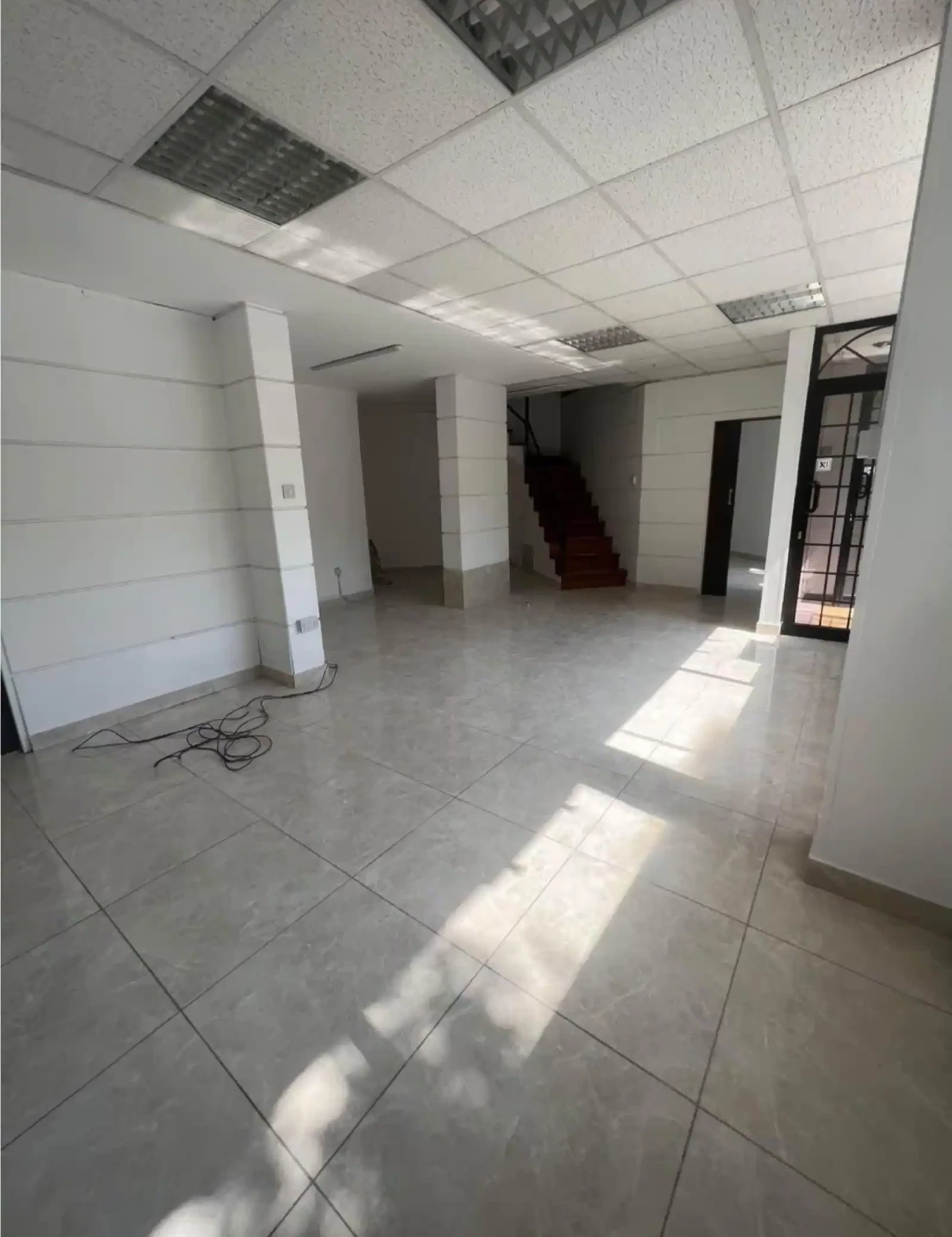 Two level office of 250 m2 in the center of limassol €3.200, image 1