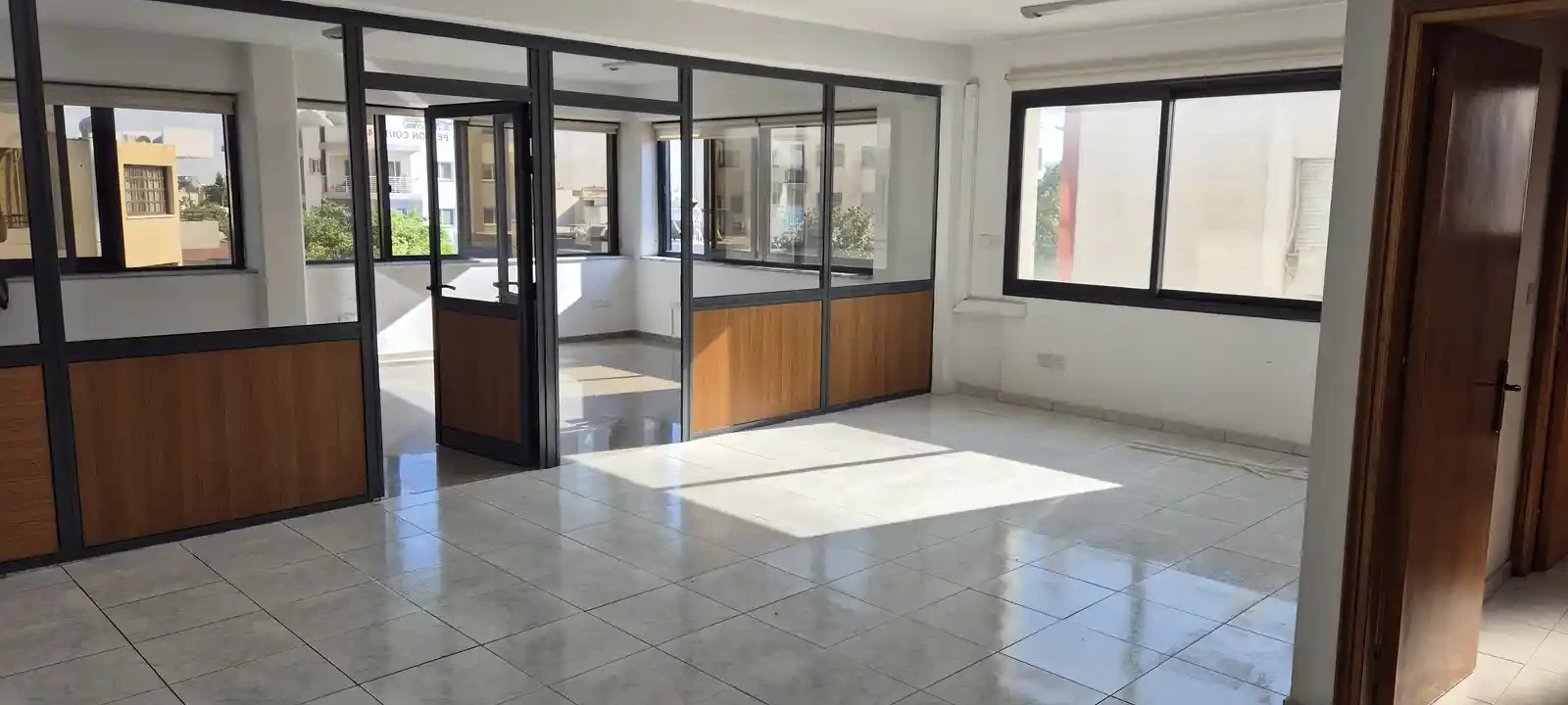 Office 80m2 on nikou pattichi, limassol €1.500, image 1