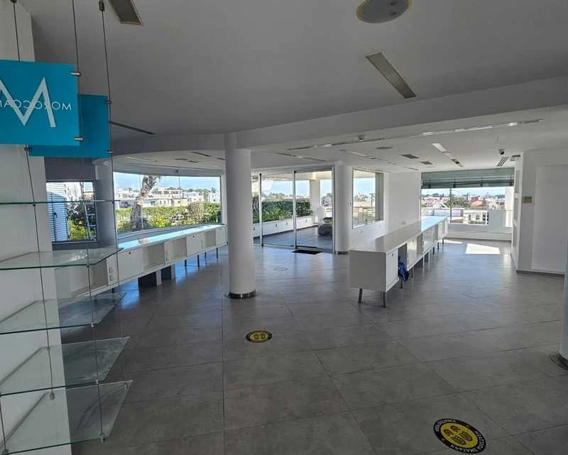 Large shop 250sqm / unobstructed view in anavargos, image 1