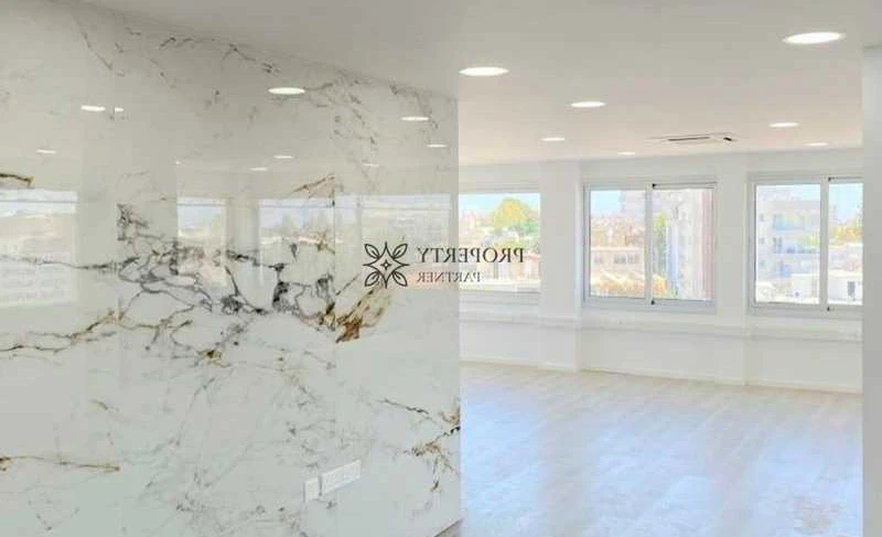 Office 200 sqm limassol city center, image 1