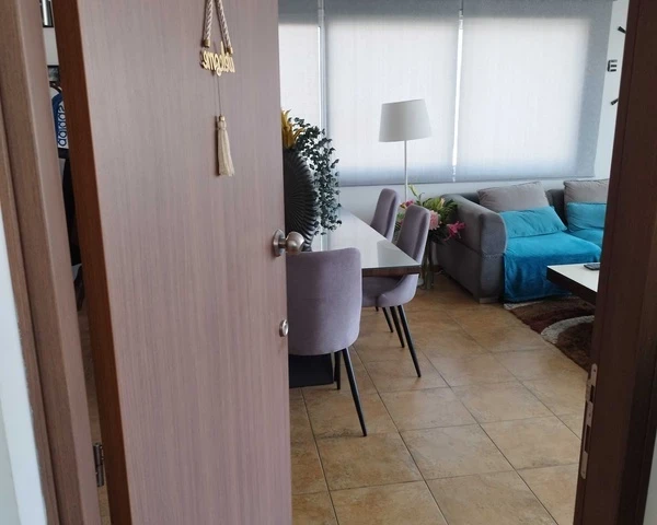 2-bedroom penthouse to rent €1.350, image 1