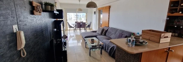 2-bedroom penthouse to rent €850, image 1