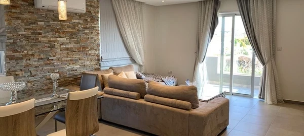 3-bedroom penthouse to rent €2.200, image 1