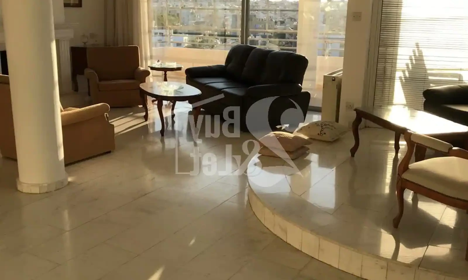 4-bedroom penthouse to rent €2.500, image 1