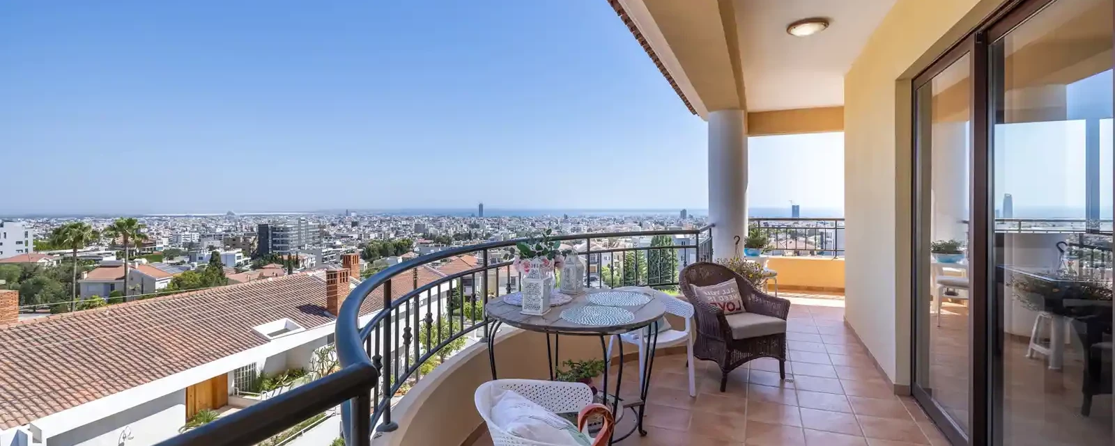 2-bedroom penthouse to rent €2.950, image 1