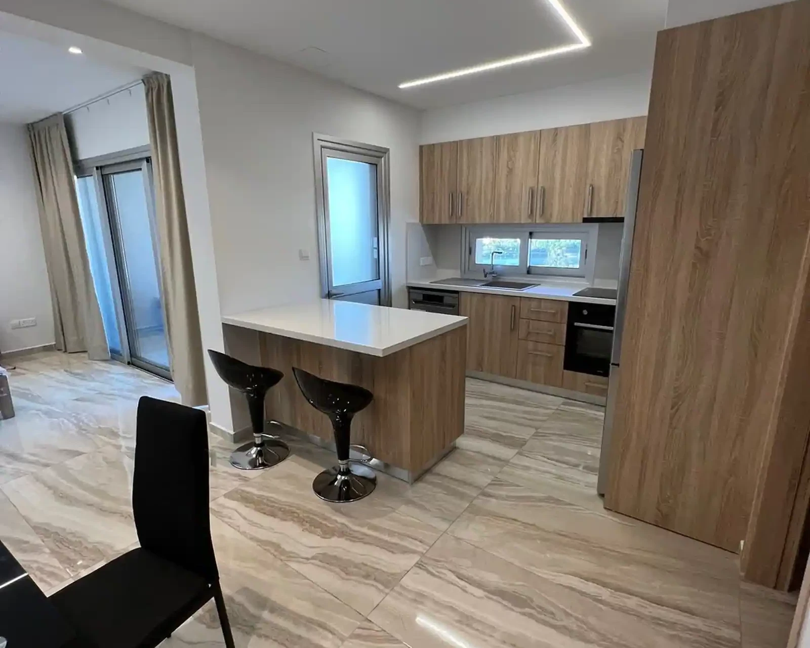 2-bedroom penthouse to rent €2.200, image 1