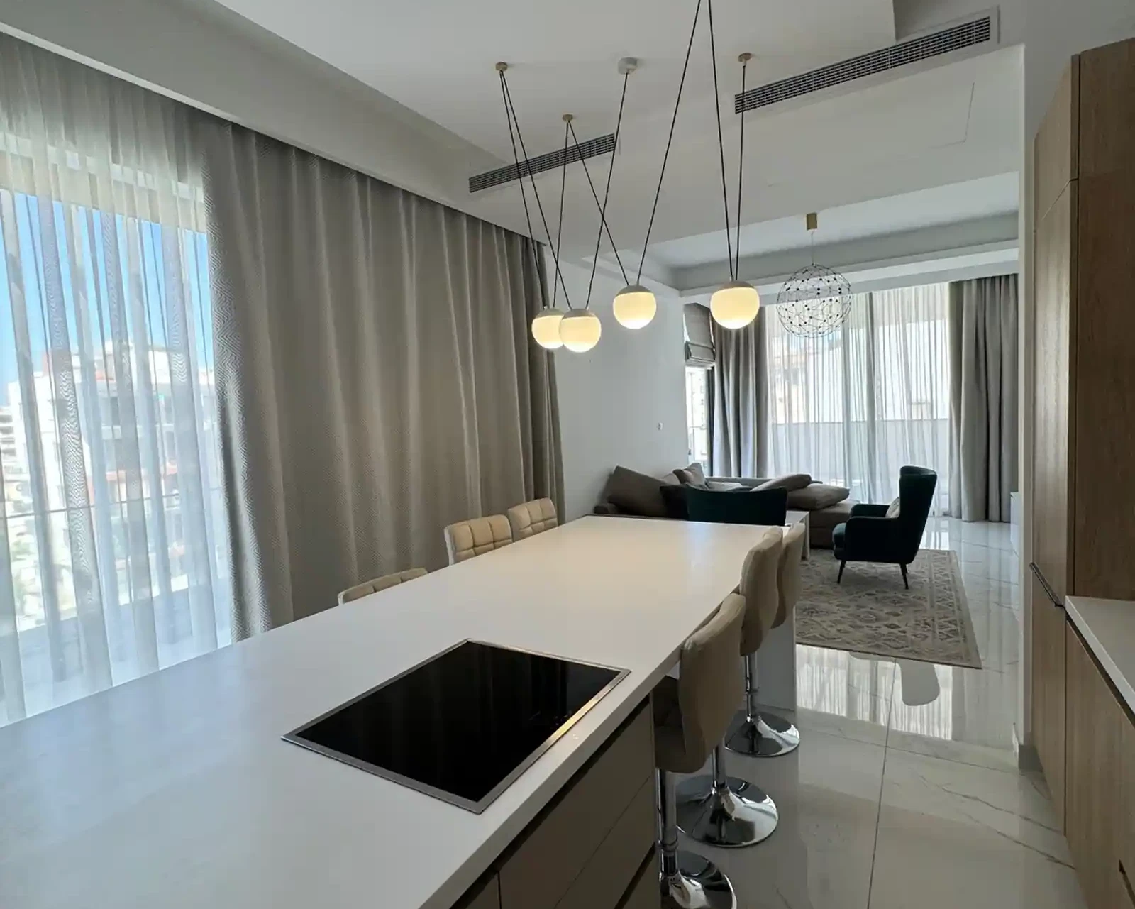 4-bedroom penthouse to rent €4.200, image 1