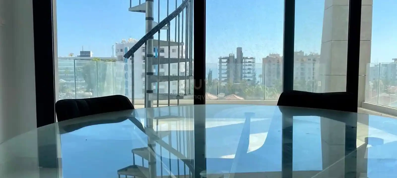 3-bedroom penthouse to rent, image 1