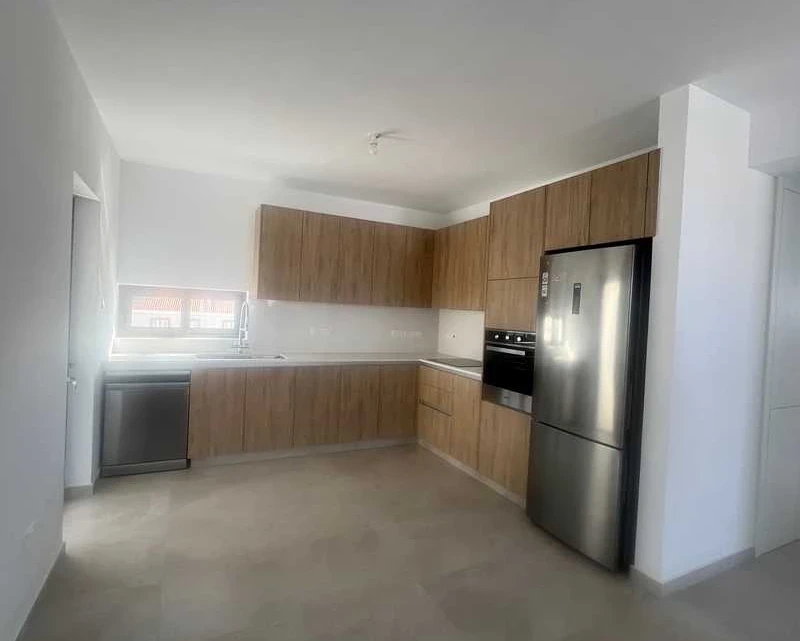 2-bedroom penthouse to rent, image 1