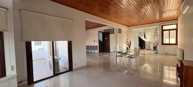 3-bedroom penthouse to rent, image 1