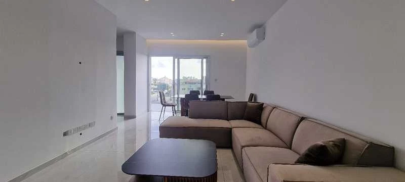 3-bedroom penthouse to rent, image 1