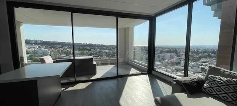 3-bedroom penthouse to rent, image 1