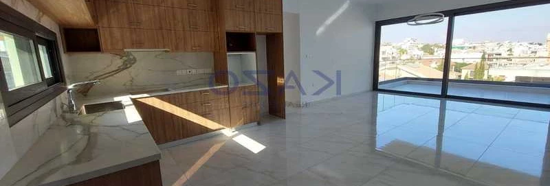 2-bedroom penthouse to rent, image 1