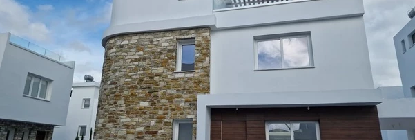 4-bedroom detached house to rent €2.800, image 1
