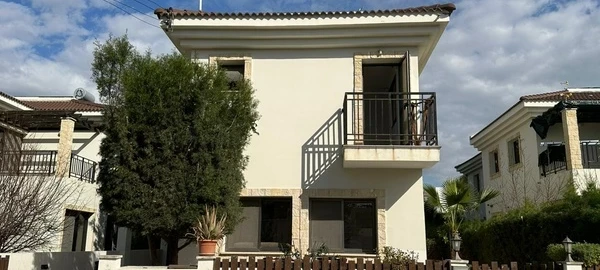 3-bedroom detached house to rent €1.700, image 1