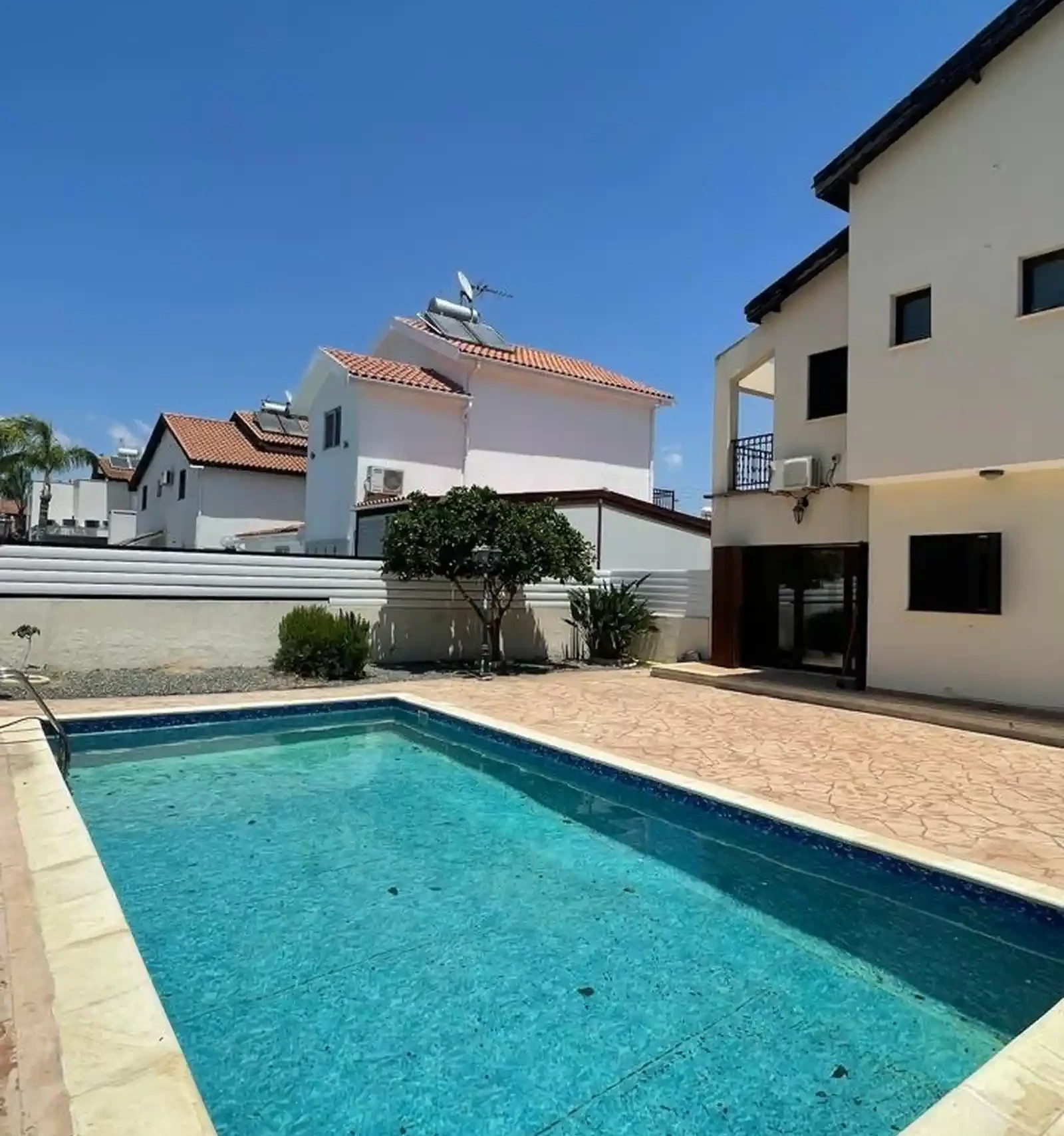 2-bedroom detached house to rent €1.300, image 1