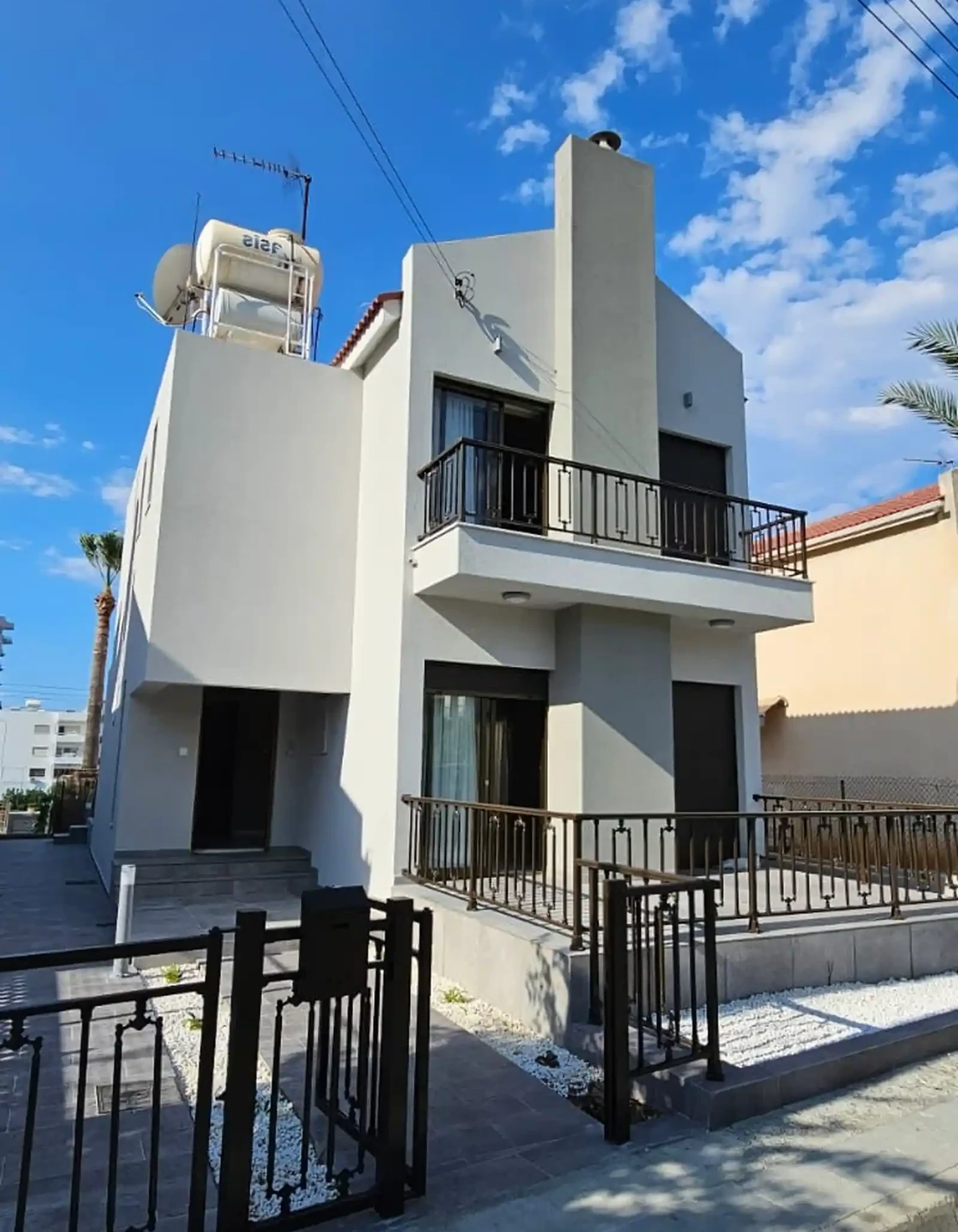 3-bedroom detached house to rent €3.000, image 1