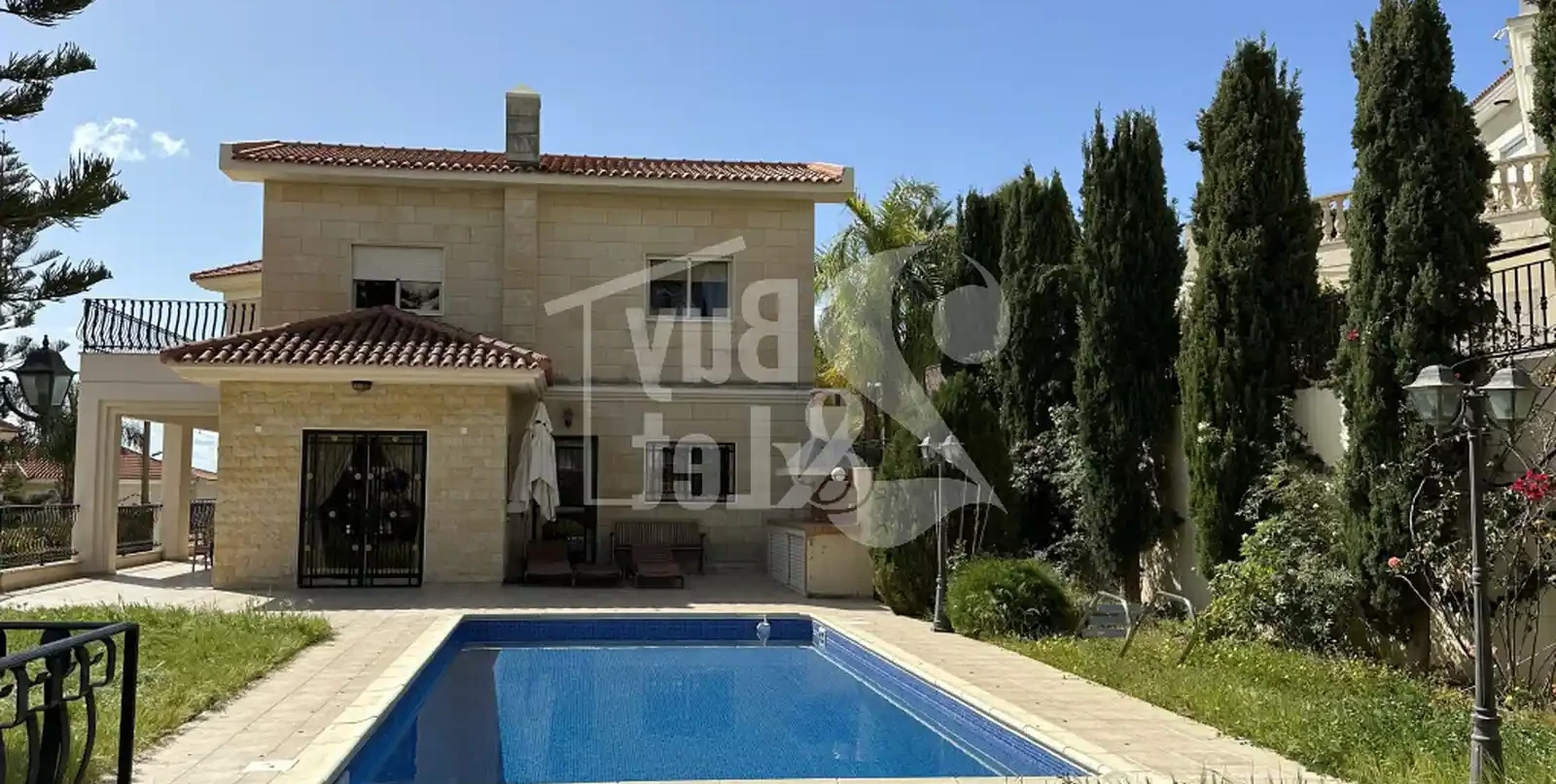 7-bedroom detached house to rent €9.900, image 1