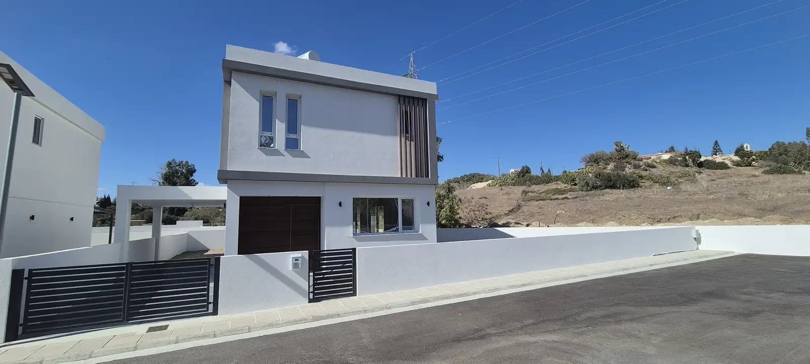 3-bedroom detached house to rent, image 1