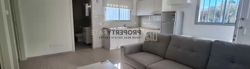 2-bedroom detached house to rent, image 1