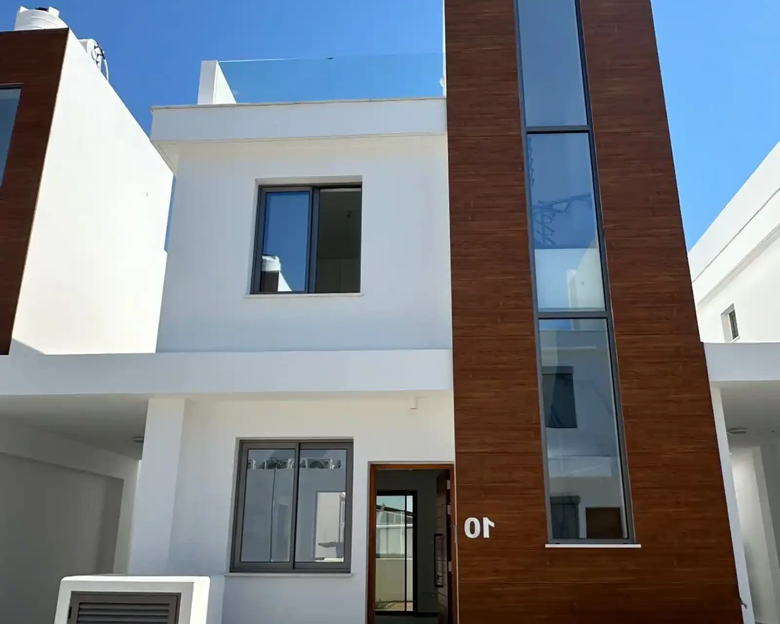 2-bedroom detached house fоr sаle €300.000, image 1