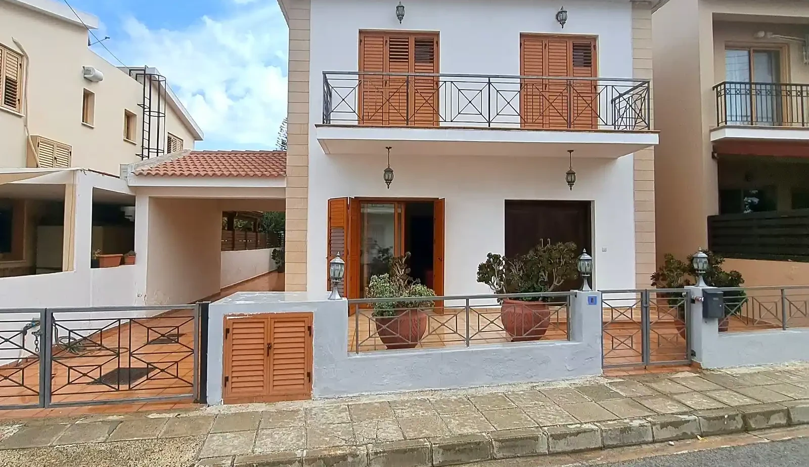 4-bedroom detached house fоr sаle €330.000, image 1