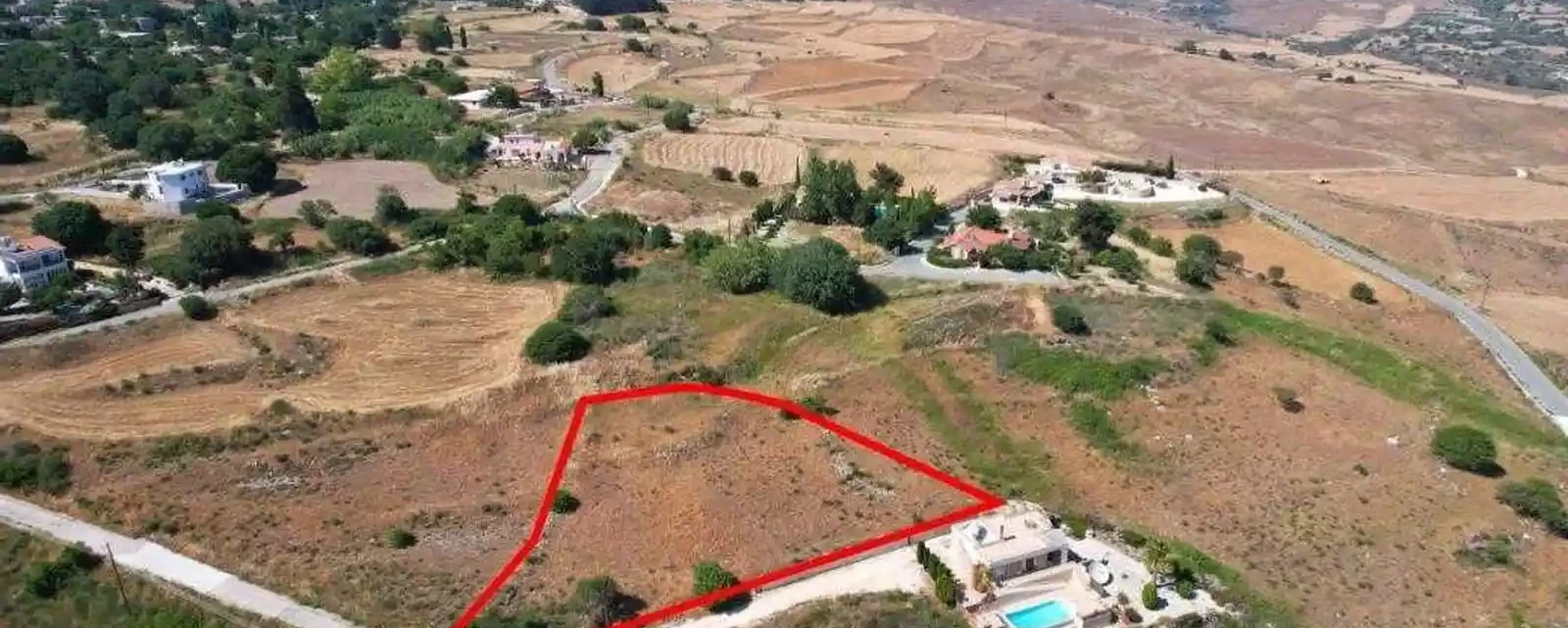 Residential land 2209 m², image 1