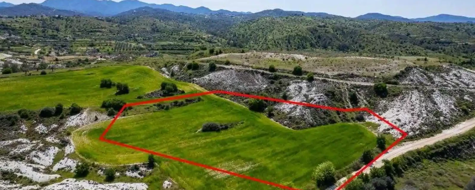 Residential land 4330 m², image 1