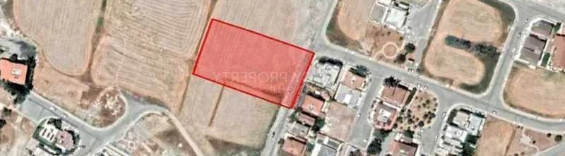 Residential land 3763 m², image 1