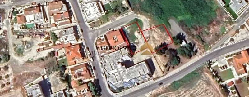 Residential land 1077 m², image 1