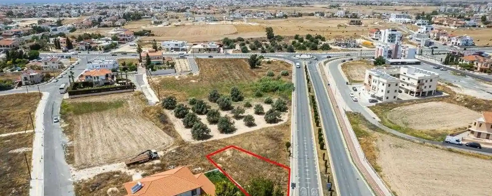 Residential land 523 m², image 1