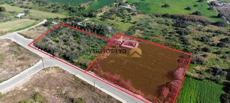 Residential land 8179 m², image 1