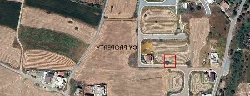 Residential land 594 m², image 1