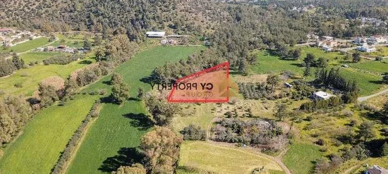 Residential land 4570 m², image 1