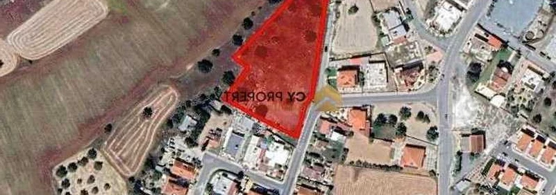 Residential land 4608 m², image 1