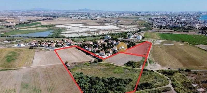 Residential land 6062 m², image 1