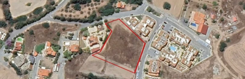 Residential land 3345 m², image 1