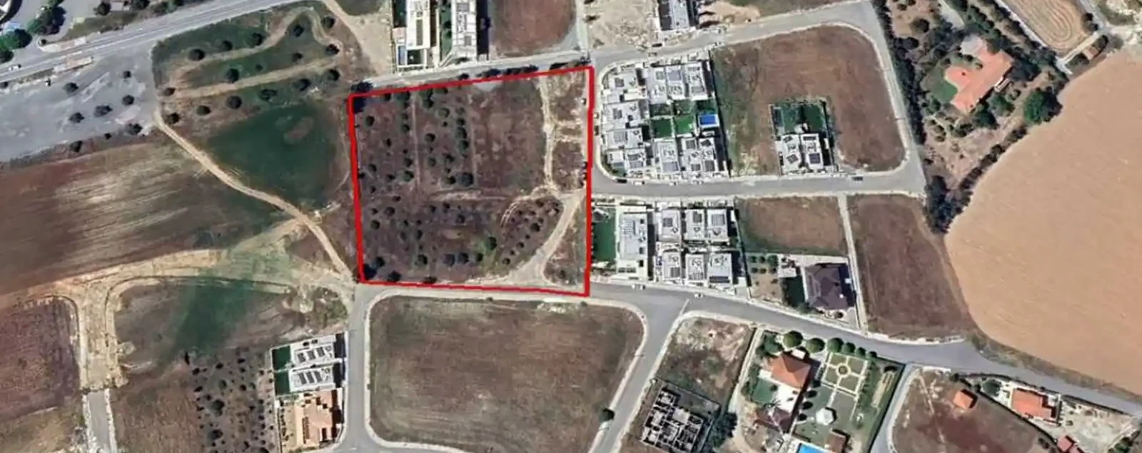 Residential land 9867 m², image 1