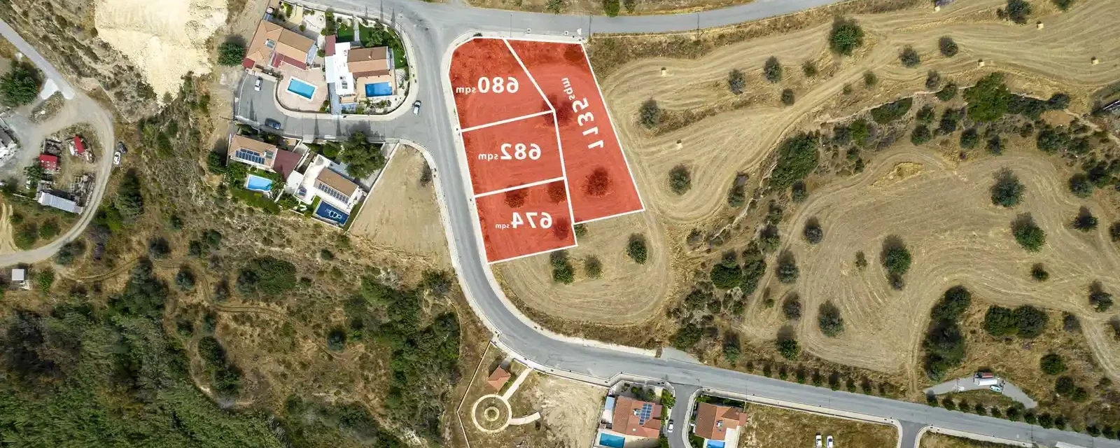 Residential land 674 m², image 1