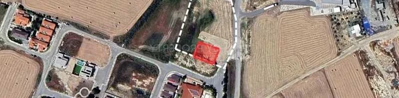 Residential land 573 m², image 1