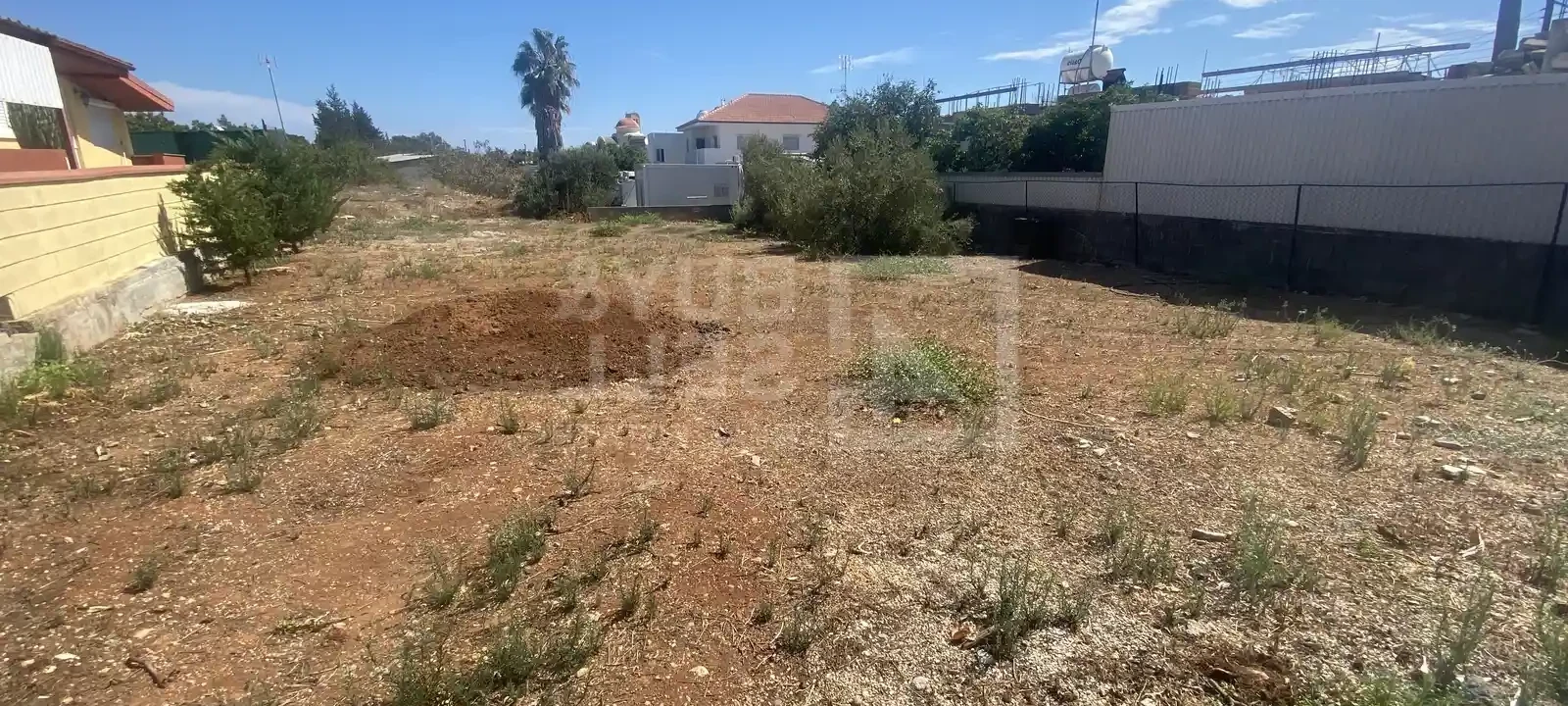 Residential land 387 m², image 1