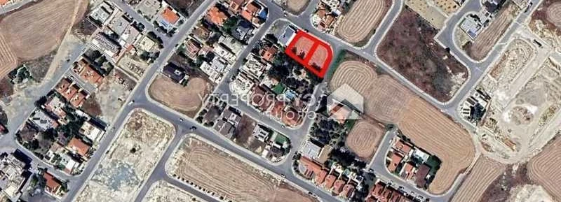 Residential land 1070 m², image 1