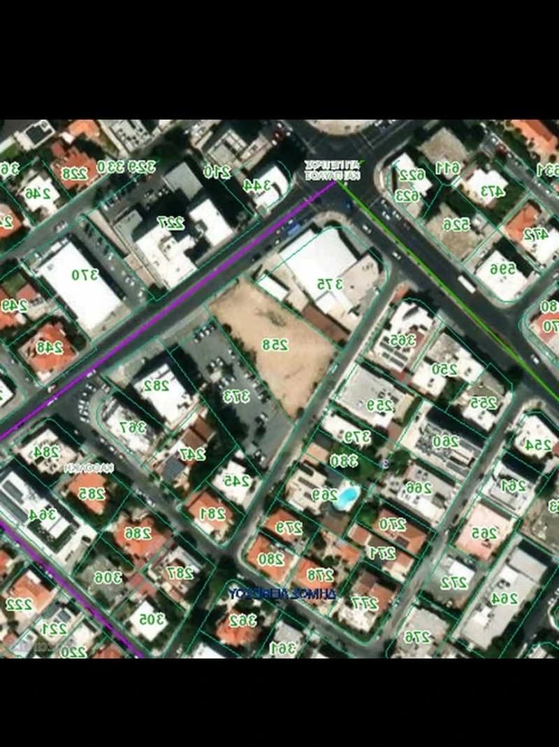 Residential land 380 m², image 1