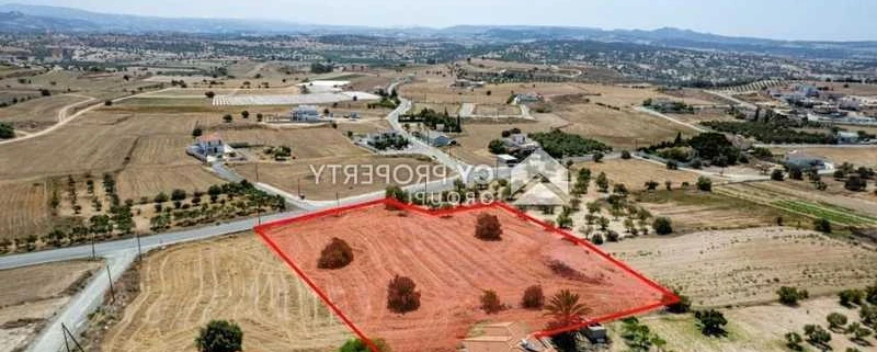 Residential land 6355 m², image 1