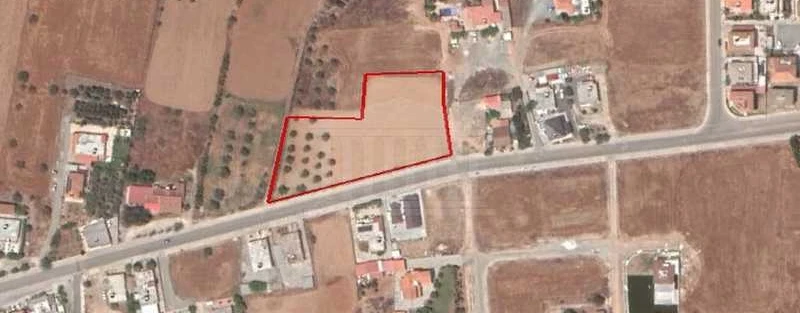 Residential land 4598 m², image 1