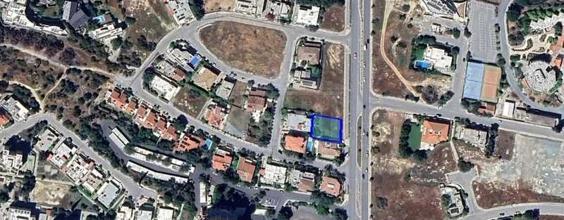 Residential land 553 m², image 1