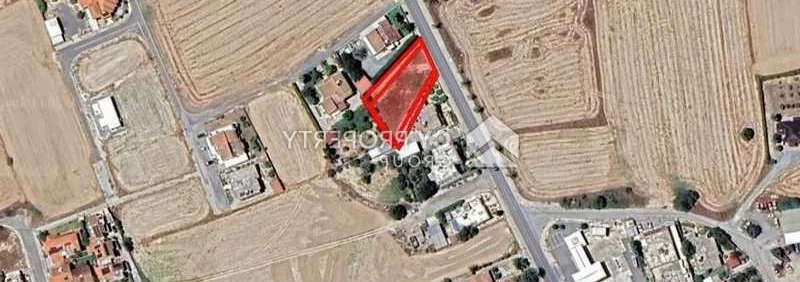 Residential land 1006 m², image 1