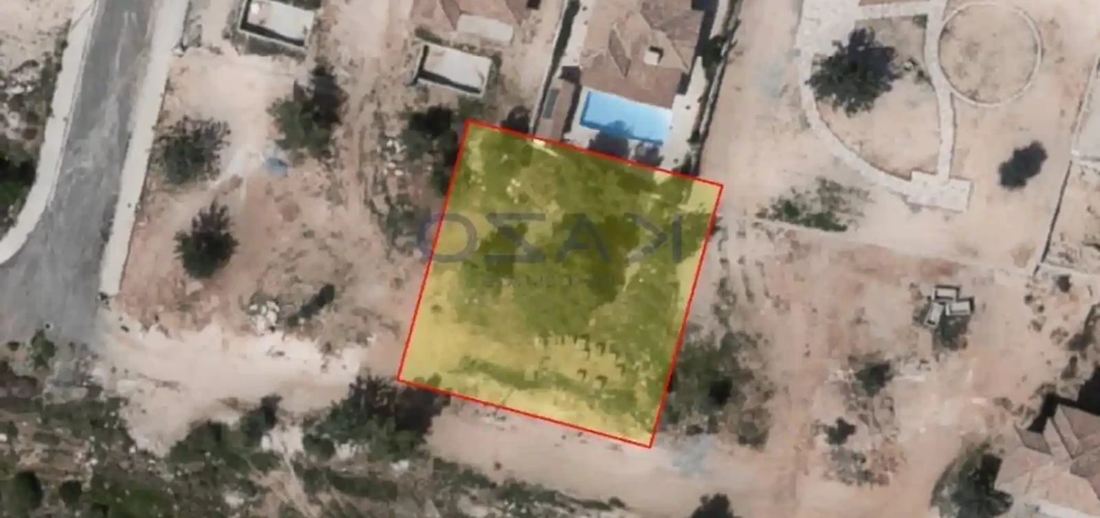 Residential land 755 m², image 1